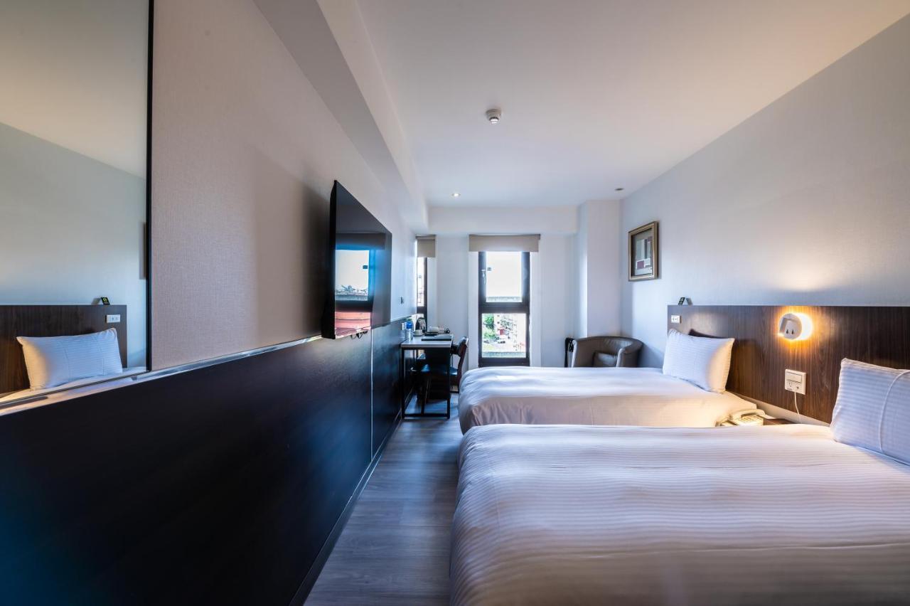 Hub Hotel - Songshan Airport Branch Taipei Eksteriør billede
