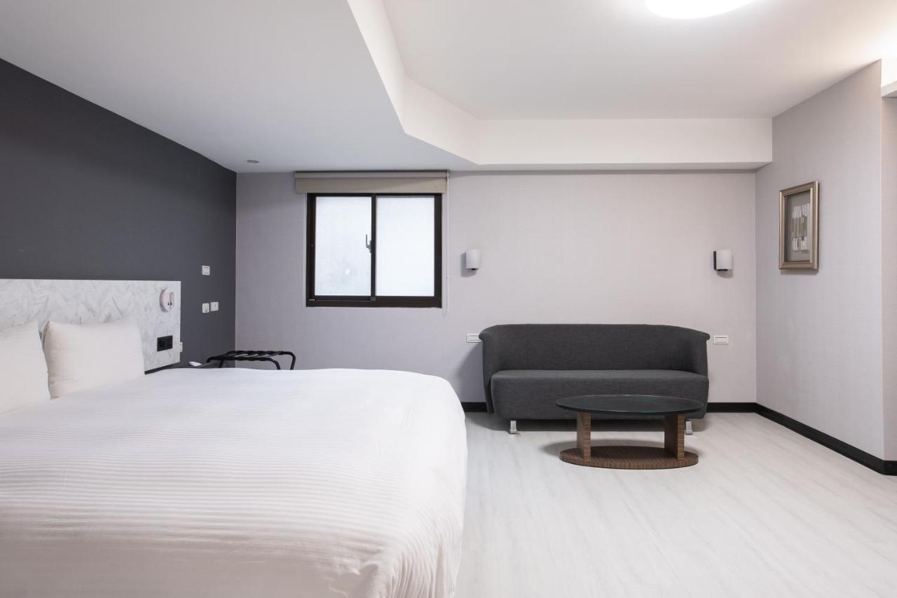 Hub Hotel - Songshan Airport Branch Taipei Eksteriør billede