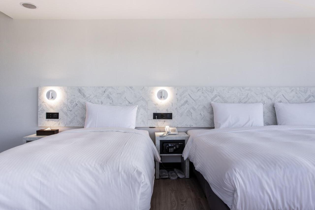 Hub Hotel - Songshan Airport Branch Taipei Eksteriør billede