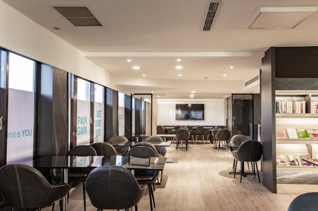 Hub Hotel - Songshan Airport Branch Taipei Eksteriør billede