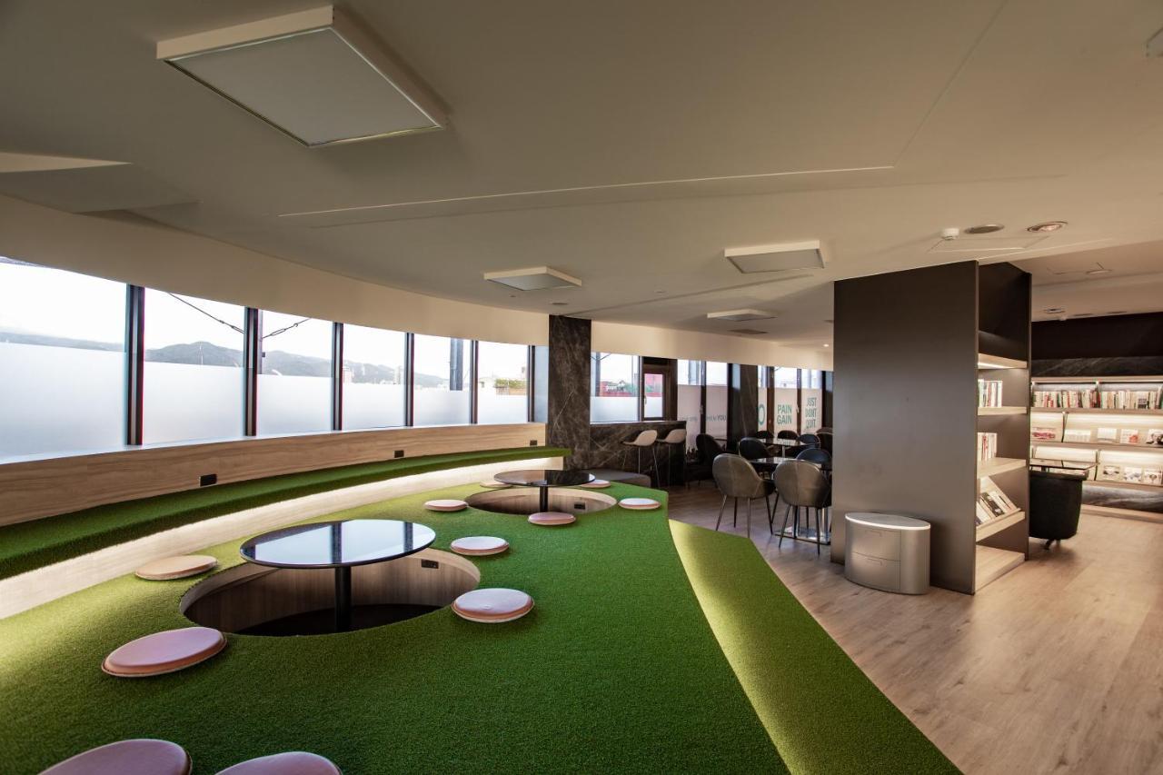 Hub Hotel - Songshan Airport Branch Taipei Eksteriør billede